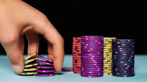 A Poker Chip Set - Top Tips For Choosing a Poker Chip Set